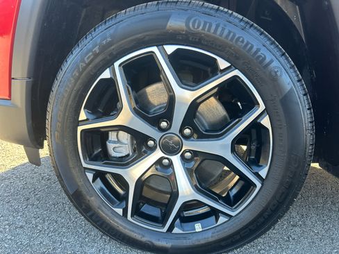 Used 2026 Jeep Compass Limited image 17