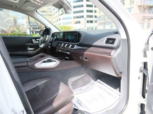 Used 2020 Mercedes-Benz GLS 580 4MATIC image 34