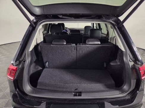 Used 2024 Volkswagen Tiguan SE image 28