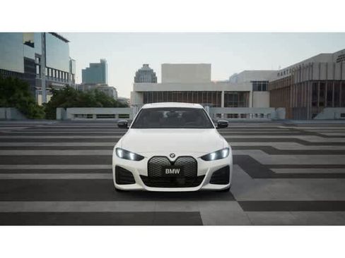 New 2026 BMW i4 eDrive40 w/ M Sport Package RWD image 3