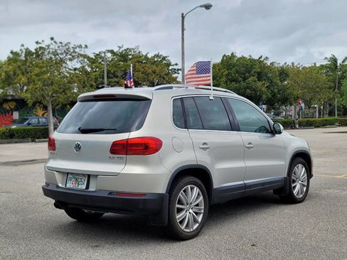 Used 2013 Volkswagen Tiguan SE image 6