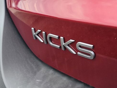 Used 2025 Nissan Kicks SR AWD/4WD image 7