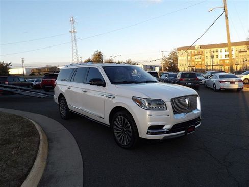 Used 2019 Lincoln Navigator L Reserve image 5