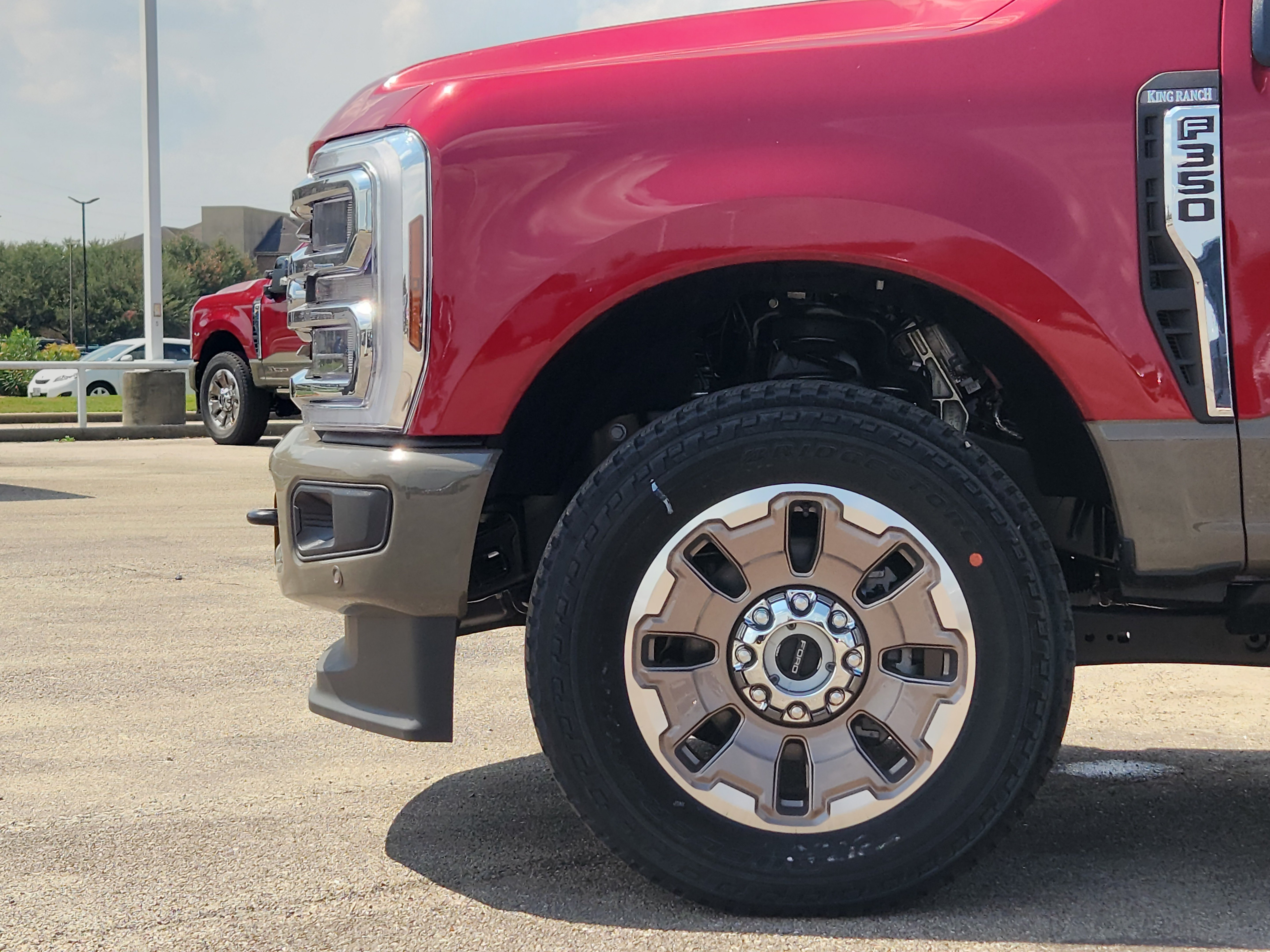 New 2026 Ford F350 King Ranch w/ FX4 Off-Road Package AWD/4WD image 5
