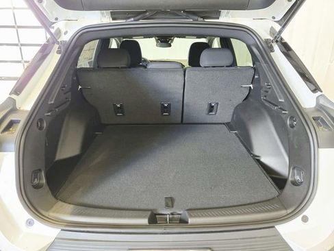 New 2026 Chevrolet Equinox EV LT image 10