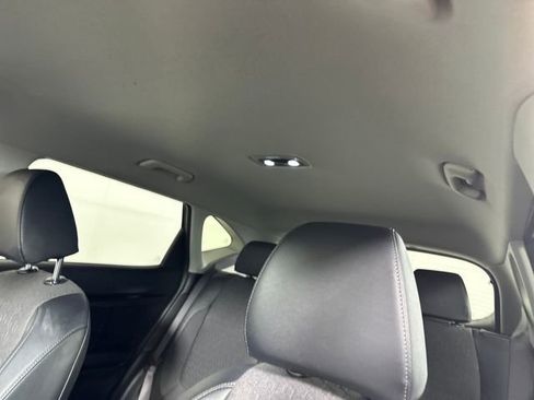 Used 2025 Kia Seltos S image 12