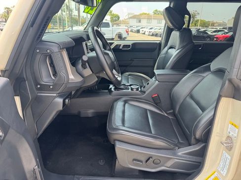 Used 2025 Ford Bronco Outer Banks AWD/4WD image 11