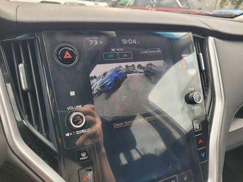 Used 2022 Subaru Outback Premium image 31