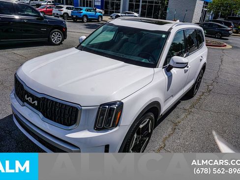 Used 2024 Kia Telluride EX FWD image 17