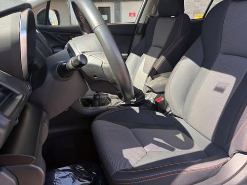 Used 2020 Subaru Crosstrek 2.0i Premium AWD/4WD image 14