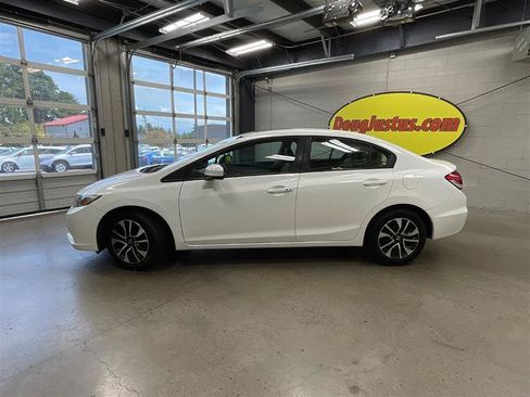 Used 2015 Honda Civic EX image 2