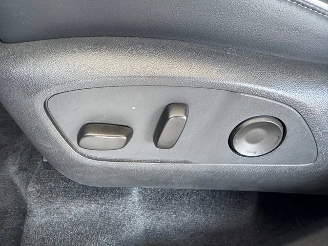 Used 2026 Buick Enclave Preferred w/ Power Package FWD image 19