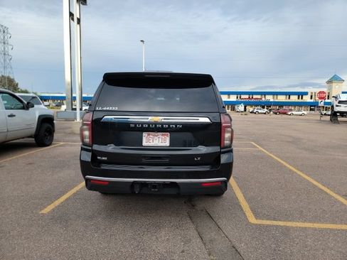 Used 2021 Chevrolet Suburban LT AWD/4WD image 6
