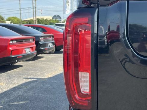 Used 2020 GMC Sierra 2500 AT4 w/ AT4 Premium Package AWD/4WD image 10