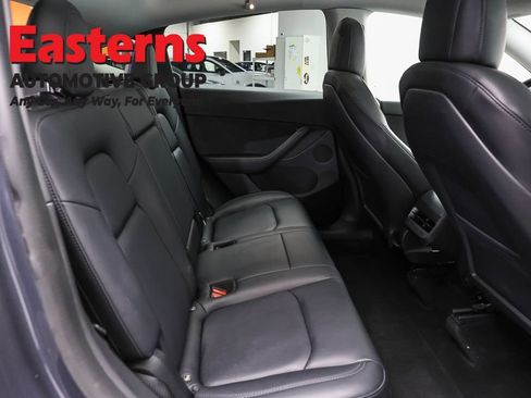 Used 2022 Tesla Model Y Performance AWD/4WD image 17