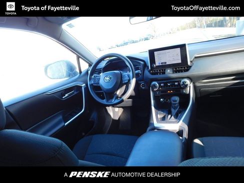 Used 2025 Toyota RAV4 XLE image 6