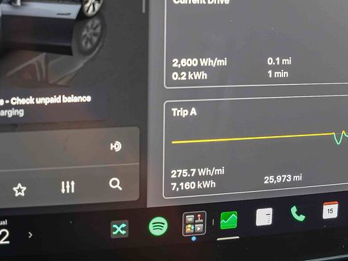 Used 2023 Tesla Model Y AWD image 8