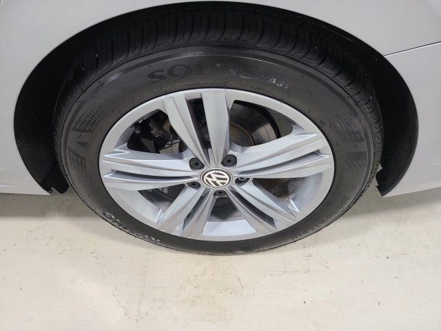 Used 2021 Volkswagen Jetta R-Line FWD image 40