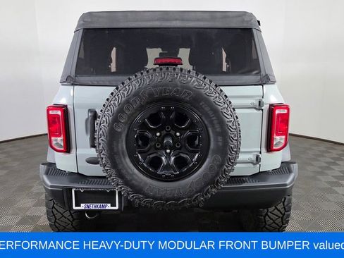 Used 2022 Ford Bronco Black Diamond w/ Sasquatch Package image 8