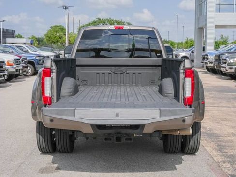 Used 2019 Ford F450 Limited AWD/4WD image 10