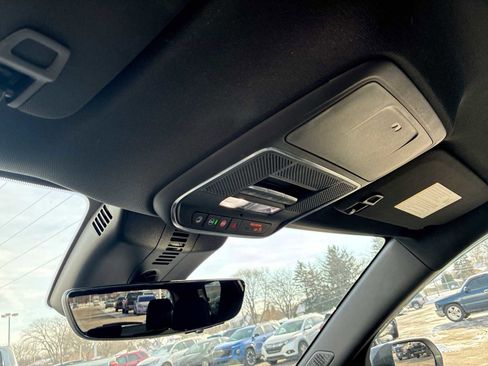 Certified 2024 Chevrolet Traverse RS image 36