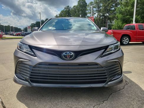 Certified 2024 Toyota Camry LE FWD image 4