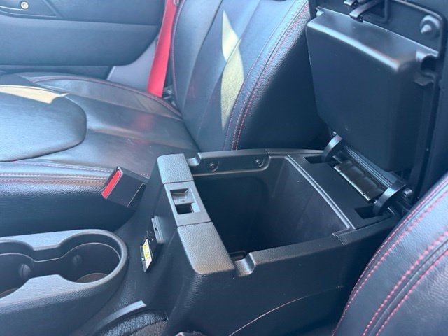 Used 2017 Jeep Wrangler Unlimited Rubicon AWD/4WD image 23
