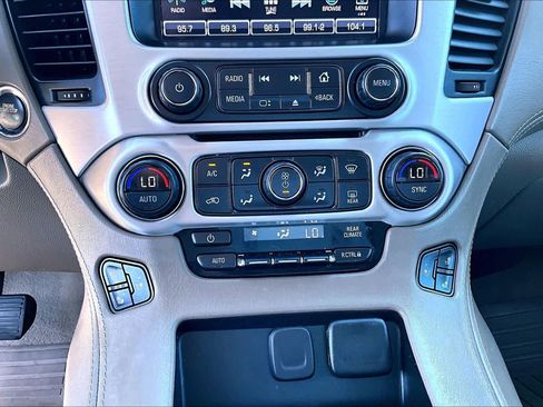Used 2020 GMC Yukon SLT w/ Premium Edition image 33