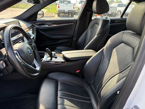 Used 2018 BMW 530i xDrive w/ Premium Package AWD/4WD image 18