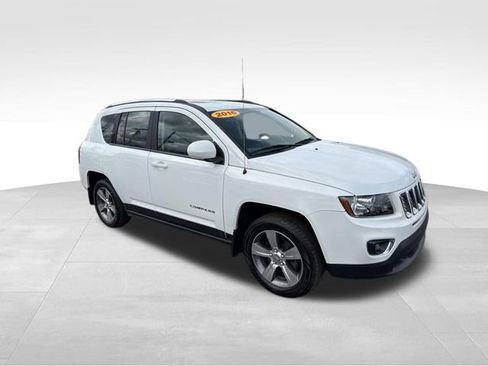 Used 2016 Jeep Compass High Altitude image 3