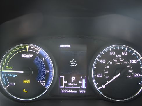Used 2022 Mitsubishi Outlander SEL AWD/4WD image 14