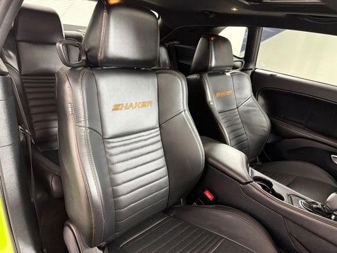 Used 2015 Dodge Challenger R/T Plus image 24