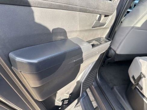 Used 2024 Toyota Tacoma SR5 image 17