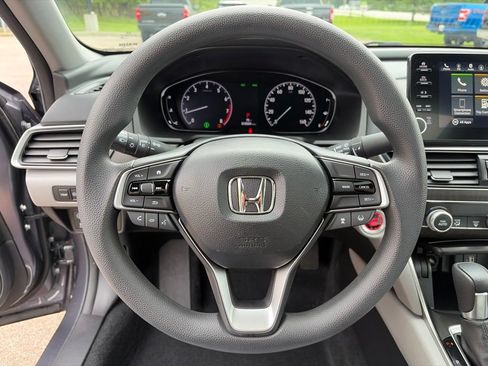 Used 2020 Honda Accord EX image 24