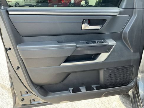Used 2023 Toyota Tundra Platinum AWD/4WD image 19