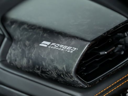Used 2020 Lamborghini Huracan EVO RWD image 25