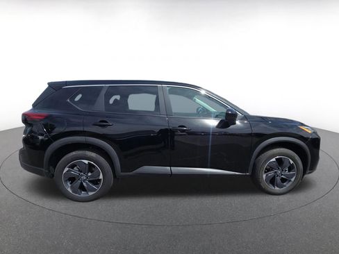 Used 2025 Nissan Rogue SV FWD image 21