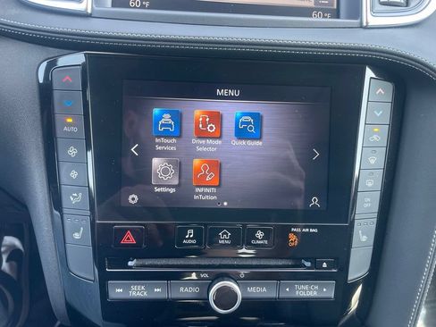Used 2020 INFINITI QX50 Luxe w/ Navigation Package AWD/4WD image 18