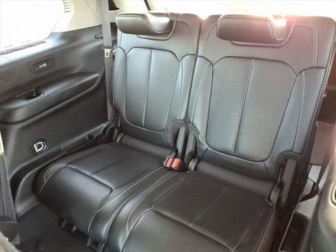 Used 2022 Jeep Grand Cherokee L Limited image 20