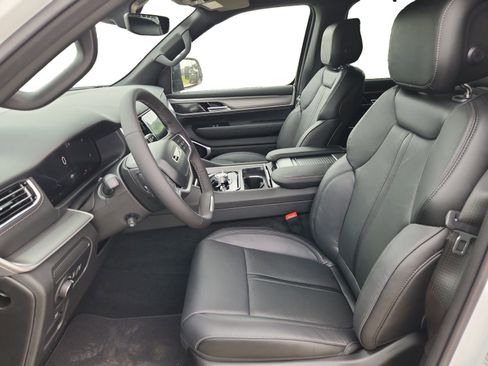 New 2026 Jeep Grand Wagoneer L Limited AWD/4WD image 12