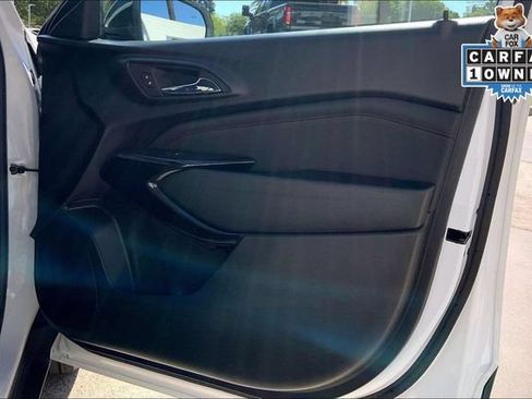 Used 2024 Chevrolet Trax RS w/ Sunroof Package FWD image 21