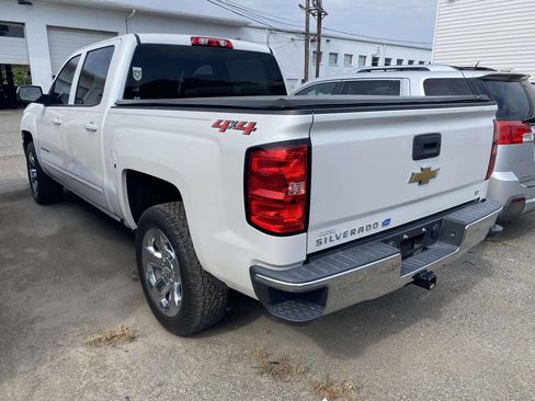 Used 2018 Chevrolet Silverado 1500 LT w/ LT Eassist Package AWD/4WD image 8