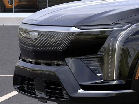 New 2026 Cadillac Optiq Luxury 2 image 13