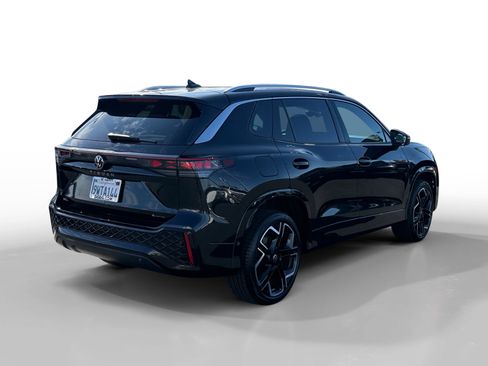 Certified 2025 Volkswagen Tiguan SEL R-Line AWD/4WD image 5