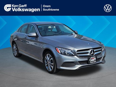 Used 2015 Mercedes-Benz C 300 4MATIC Sedan image 1