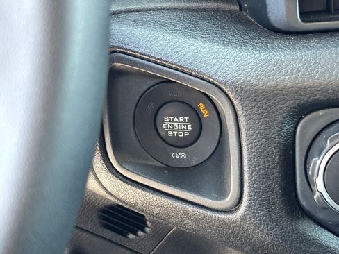 Used 2025 Jeep Wrangler Unlimited Sport AWD/4WD image 22