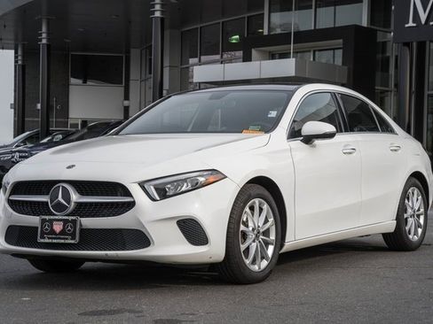 Used 2019 Mercedes-Benz A 220 4MATIC image 3