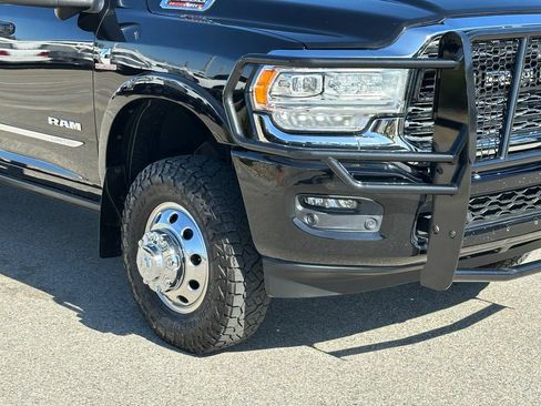 Used 2024 RAM 3500 Limited image 11