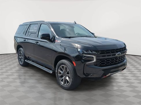 Used 2024 Chevrolet Tahoe Z71 w/ Luxury Package AWD/4WD image 15