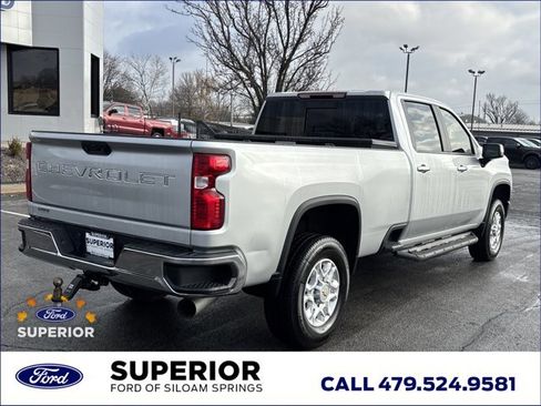 Used 2023 Chevrolet Silverado 3500 LT w/ Convenience Package image 3